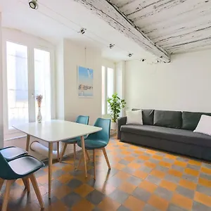 Appartement Cozy Intramuros Near The Station, Avignon